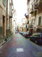 Неаполь. Узкие грязные улочки Неаполя